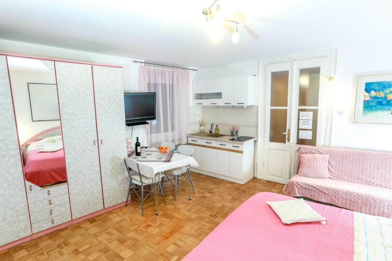 Apartments Pyros Piran Luaran gambar
